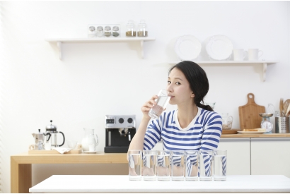 健康保健 — 足量水 大腦靈活不水逆